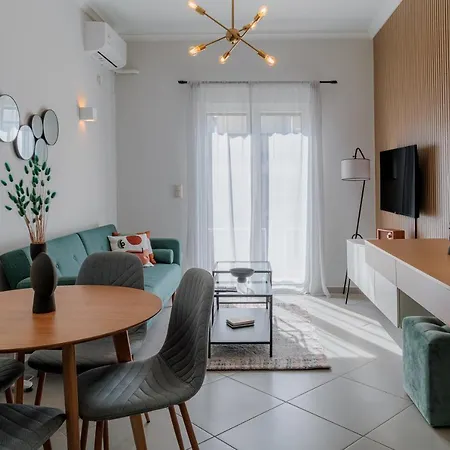 Sunny & Modern Apt For 3 Persons-3